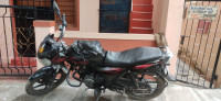 Red Bajaj Discover 150