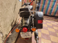 Gunmetal Grey Royal Enfield Classic Gunmetal Grey