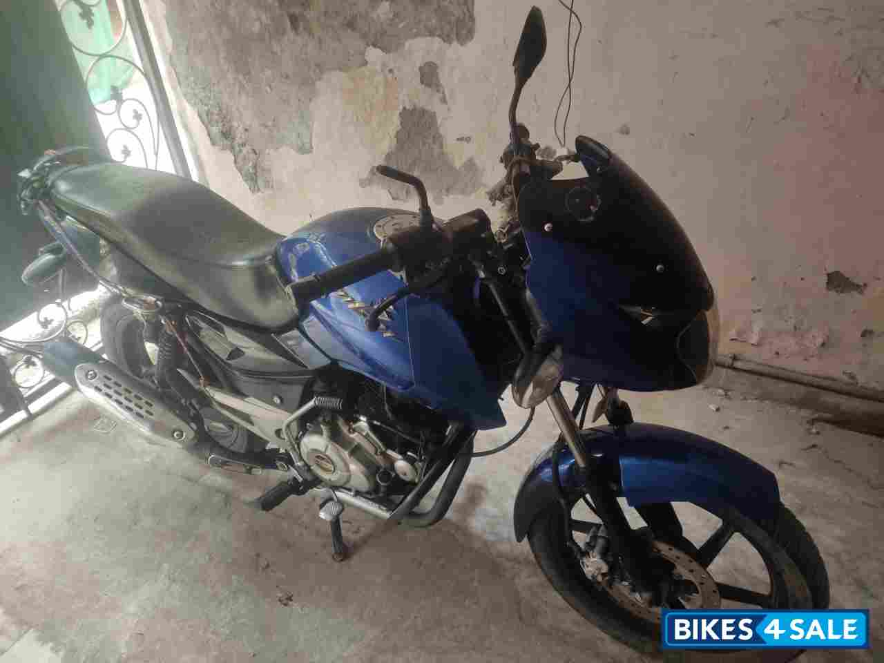 Blue Bajaj Pulsar 150 DTSi