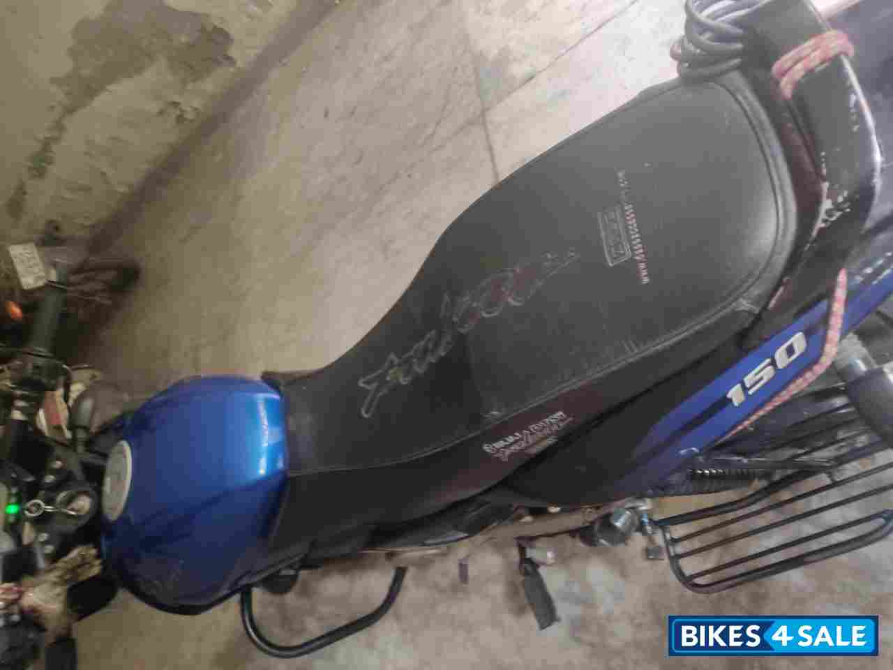 Blue Bajaj Pulsar 150 DTSi