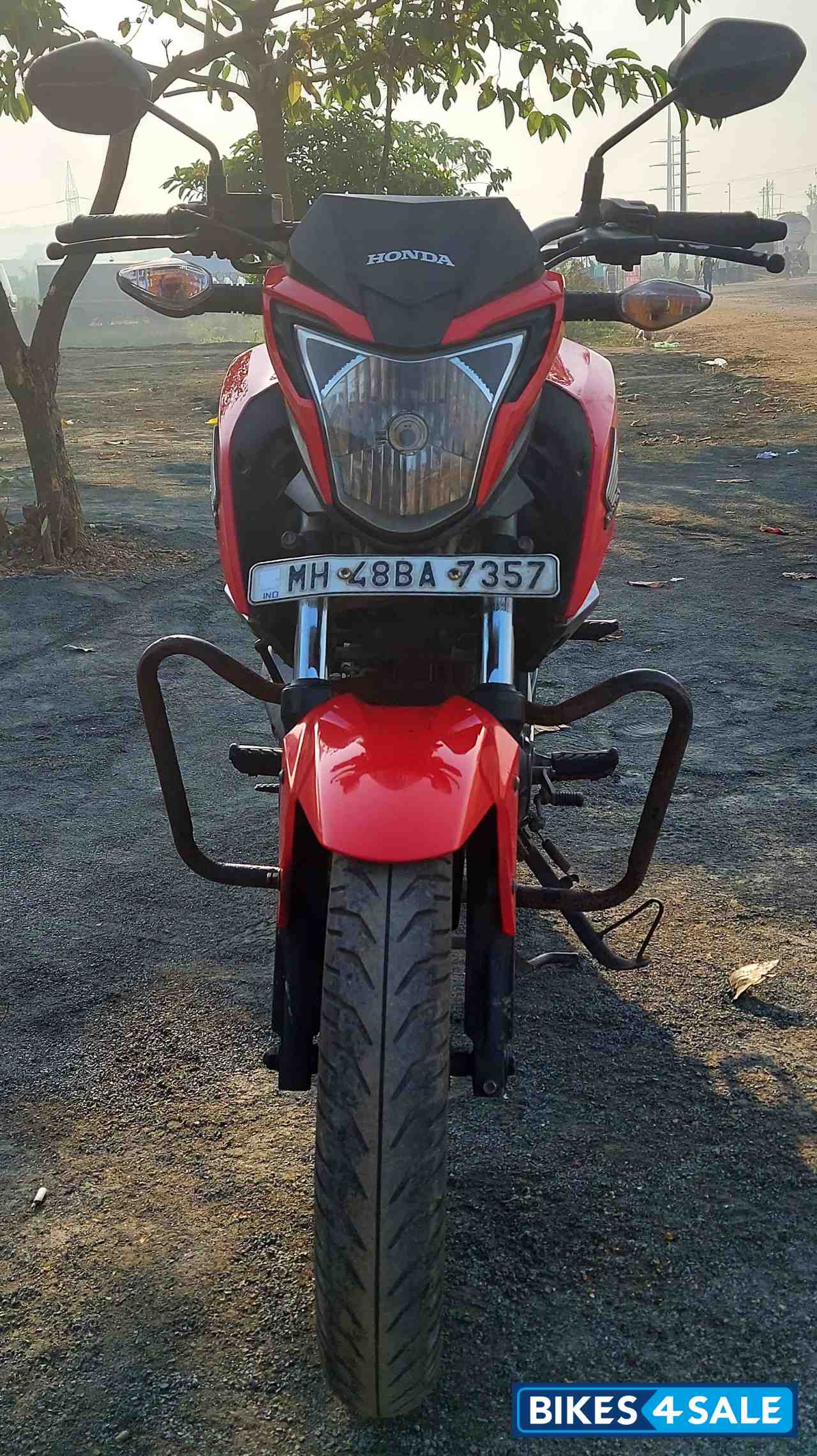 Striking Red Honda CB Hornet 160R