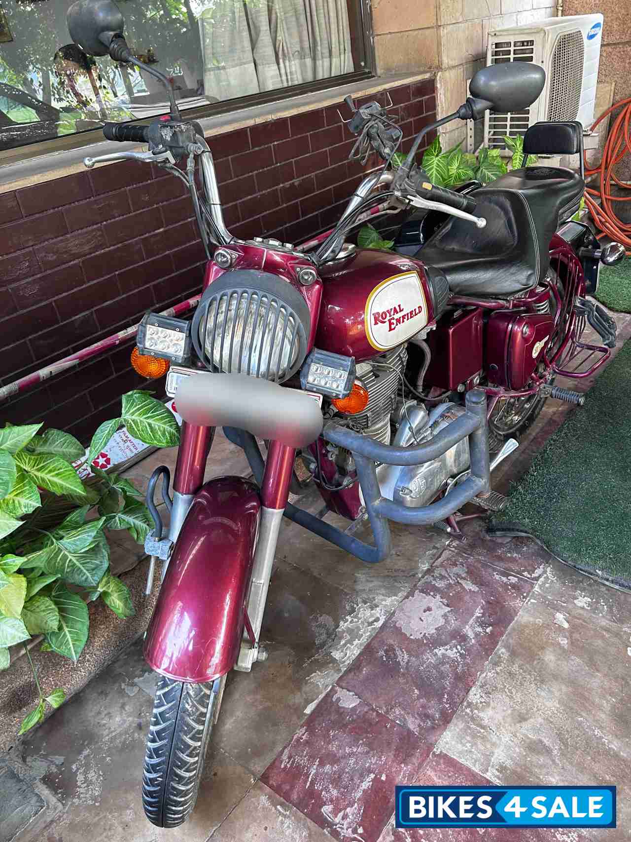 Royal Enfield Classic 500