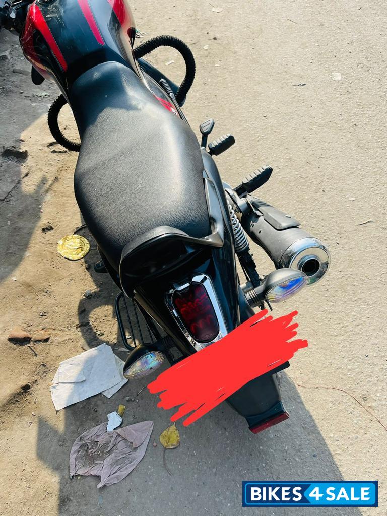 Ebony Black Bajaj V15