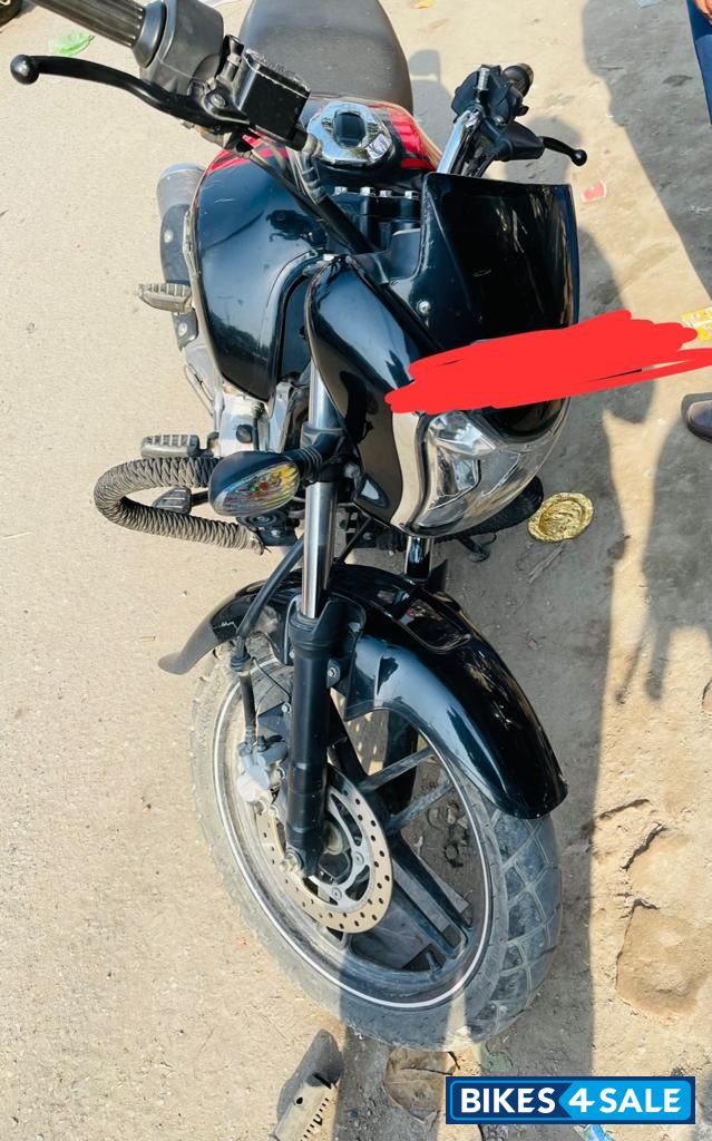 Ebony Black Bajaj V15
