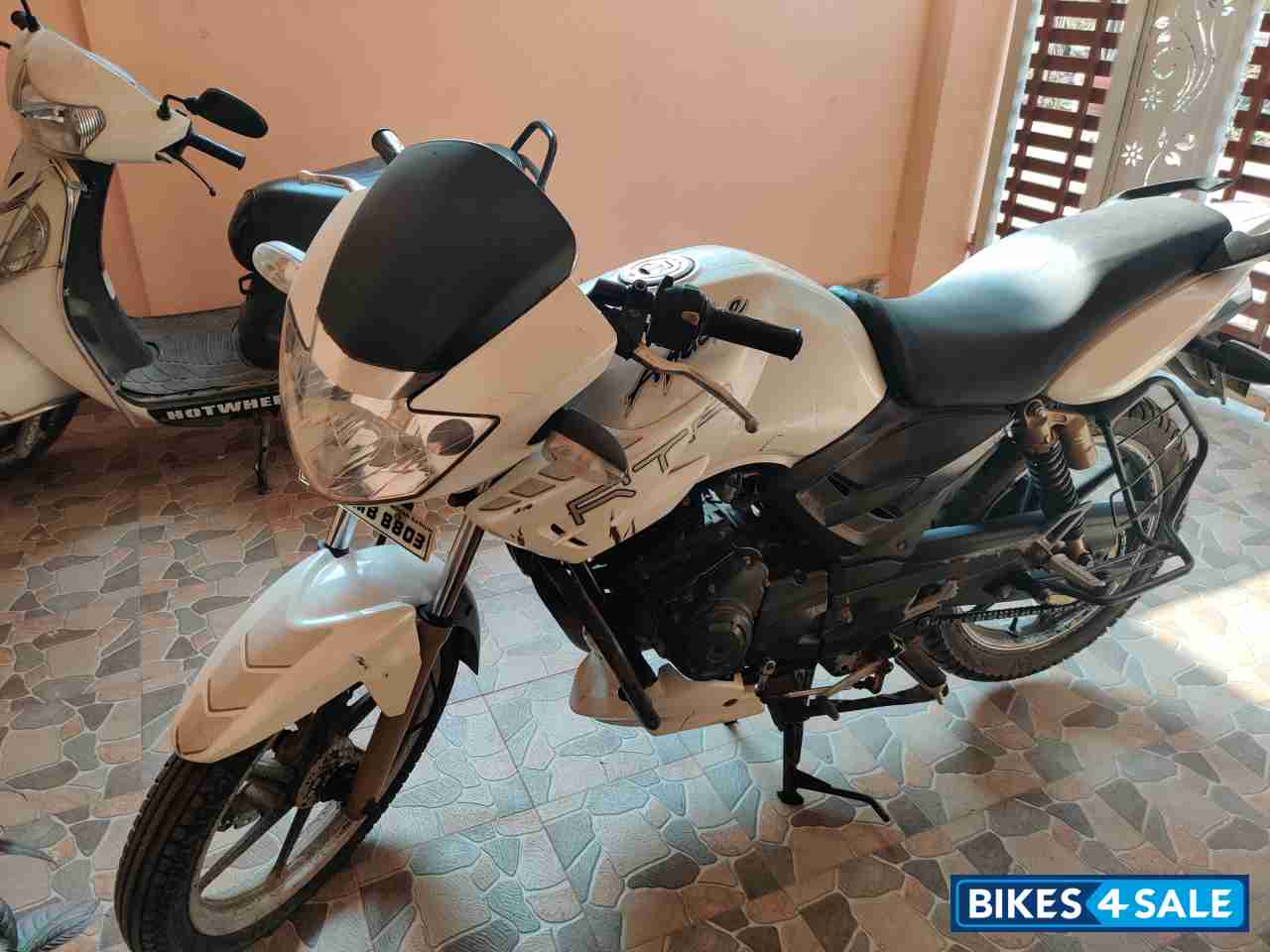 TVS Apache RTR 180 ABS