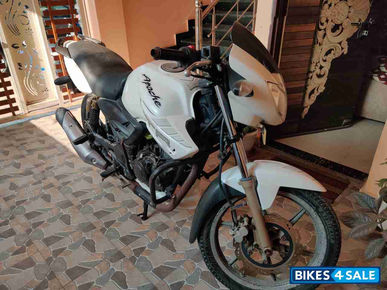 TVS Apache RTR 180 ABS