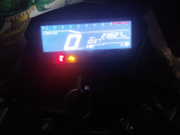 White Hero Xtreme 160R