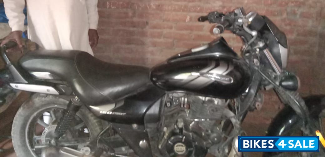 Bajaj Avenger Street 160 BS6