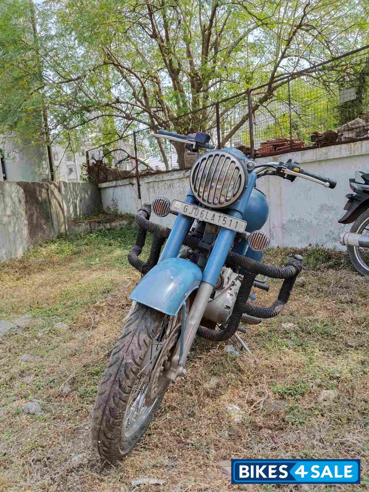 Royal Enfield Classic Squadron Blue