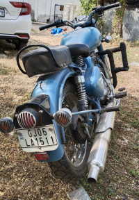 Royal Enfield Classic Squadron Blue