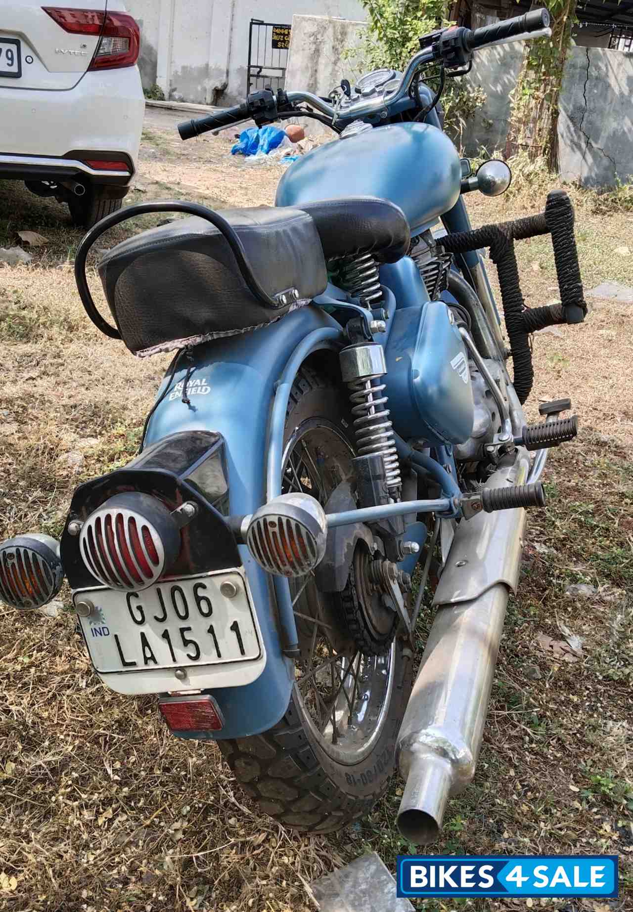 Royal Enfield Classic Squadron Blue