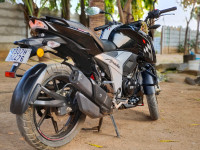 Black TVS Apache RTR 160 4V BS6