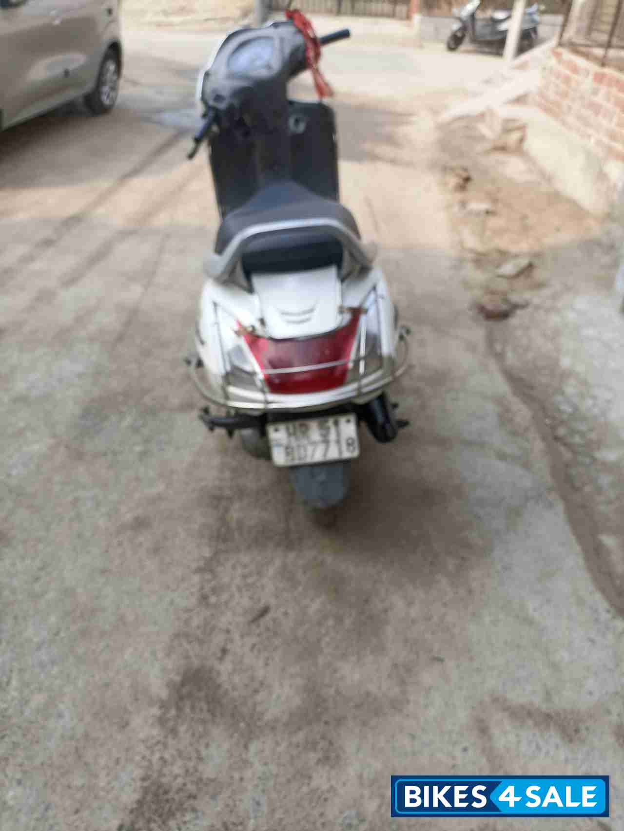 White Honda Activa 3G