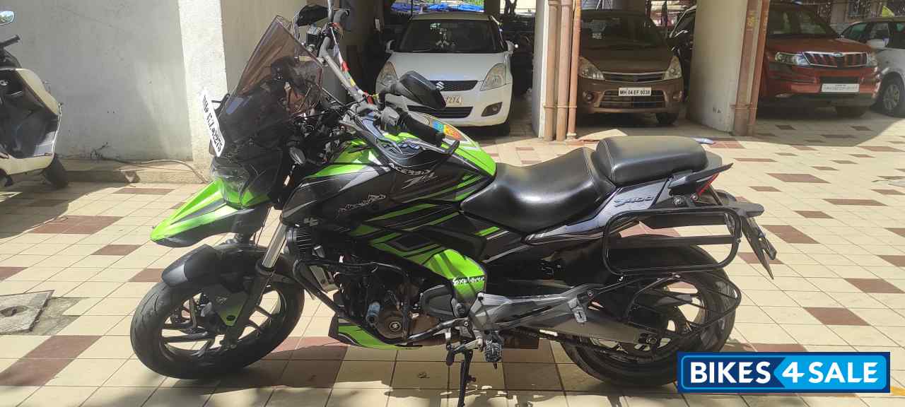 Bajaj Dominar 400 Disc