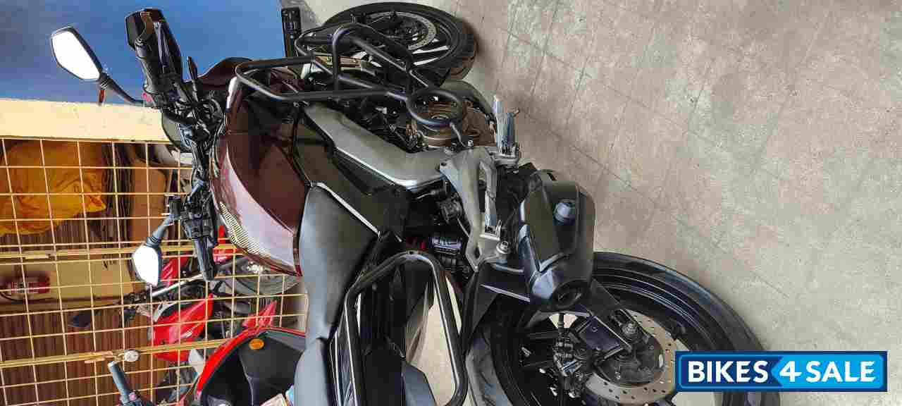 Twilight Plum Bajaj Dominar 400 Disc