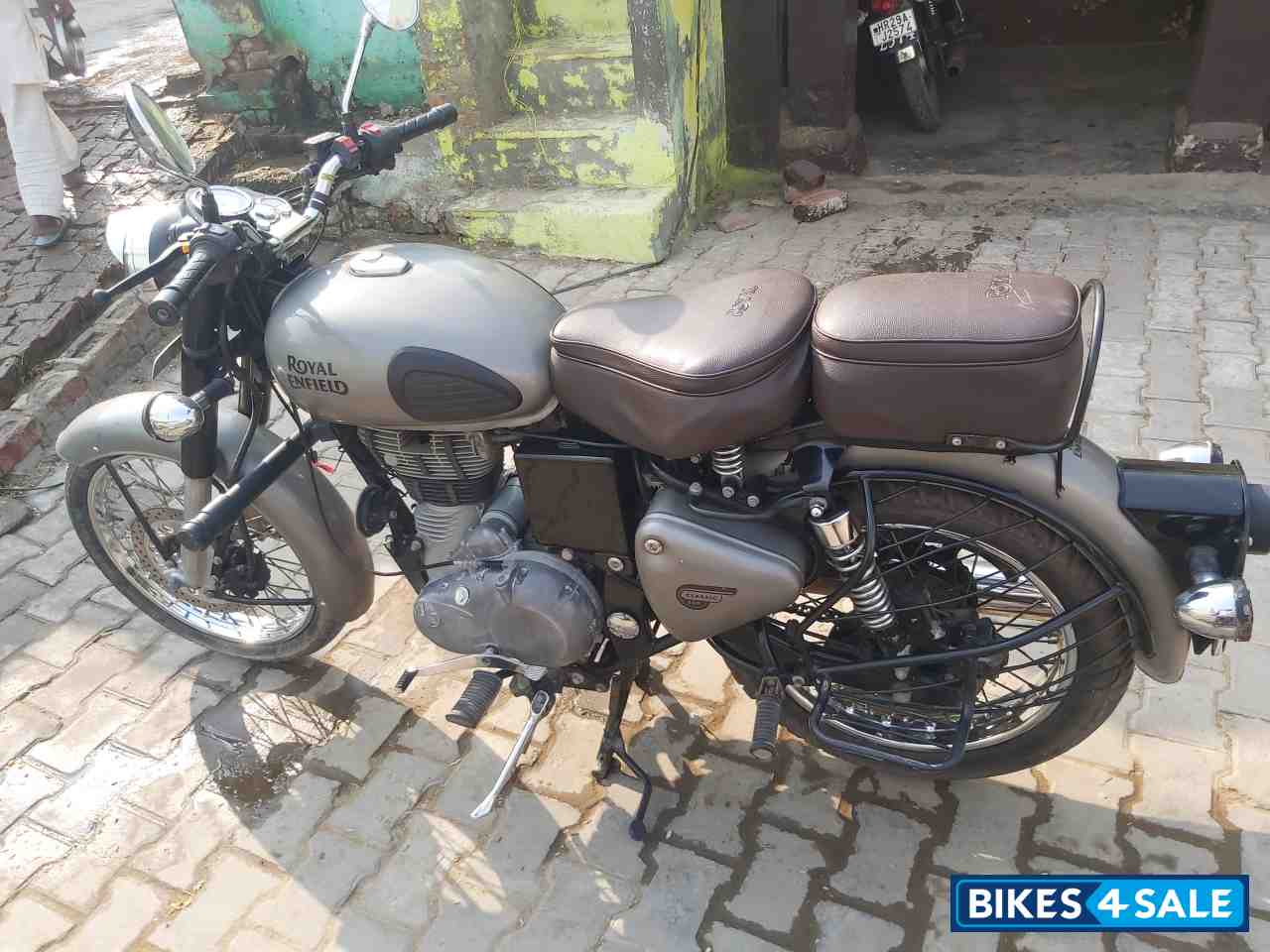 Royal Enfield Classic Gunmetal Grey