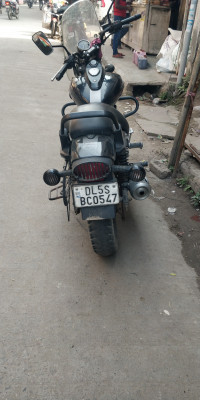 Bajaj Avenger Street 220
