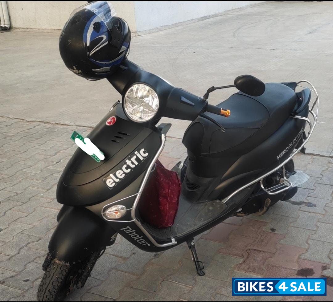 Black Hero Electric Photon LP