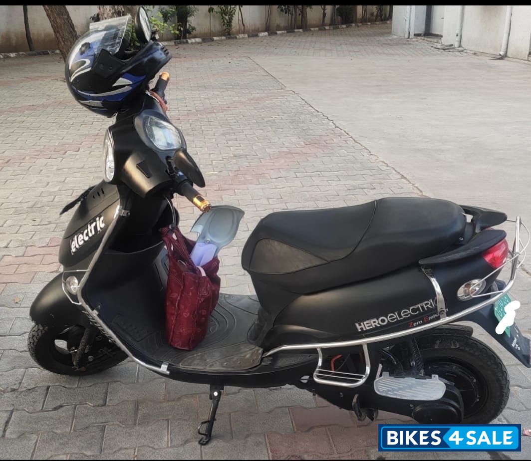 Black Hero Electric Photon LP