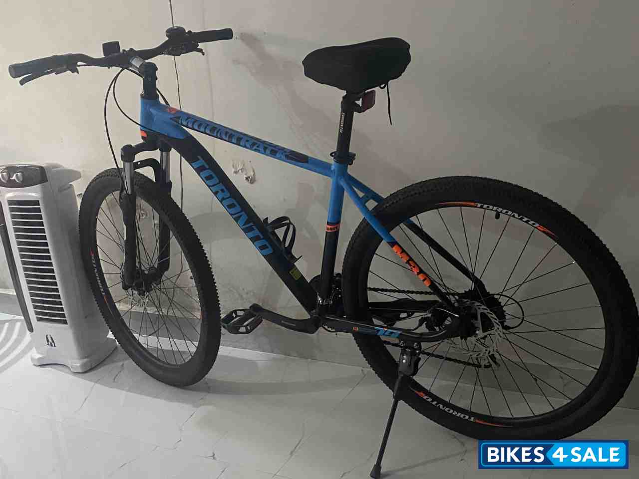 Dual Blue Black Bicycle Toronto M30 Dual Blue Black Bicycle Toronto M30