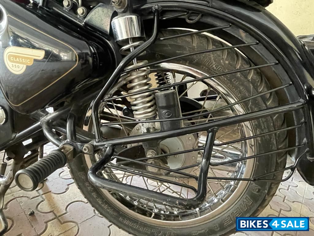 Black Royal Enfield Bullet 350