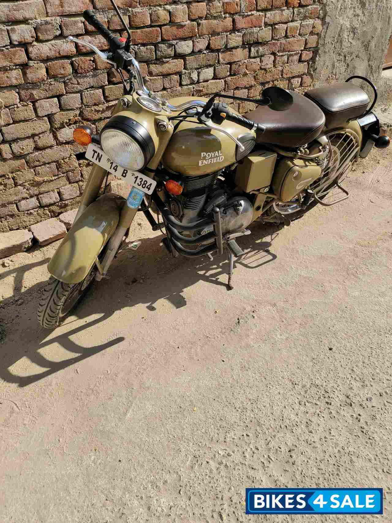 Sand Royal Enfield Classic Desert Storm