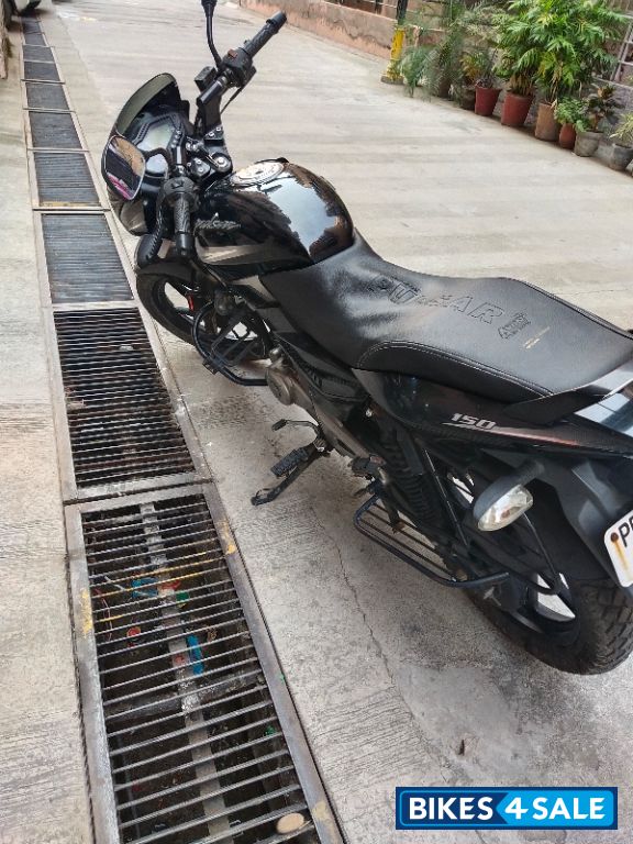 Bajaj Pulsar 150