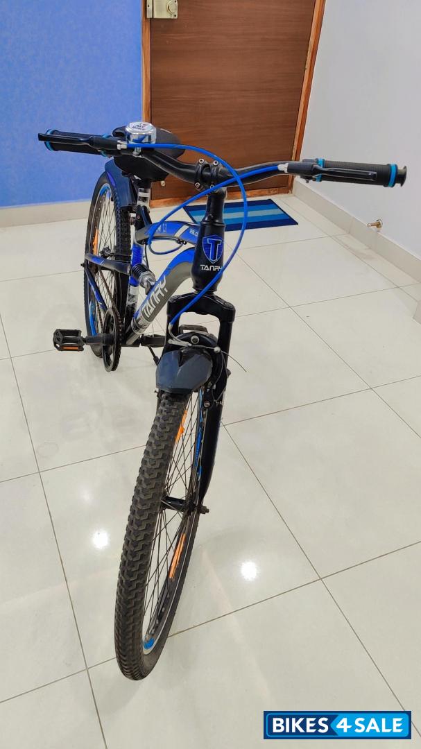 Bicycle  Tanry Roadmaster 1.1