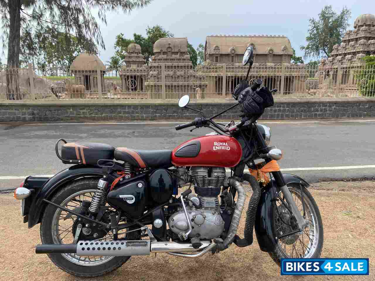 Redditch Red Royal Enfield Classic 350 Redditch Red