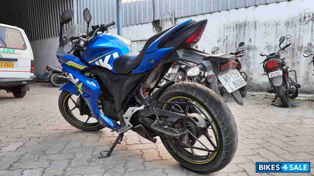 Blue Suzuki Gixxer SF Moto GP