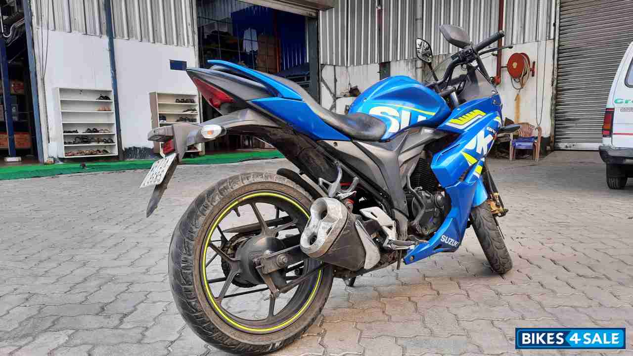 Blue Suzuki Gixxer SF Moto GP