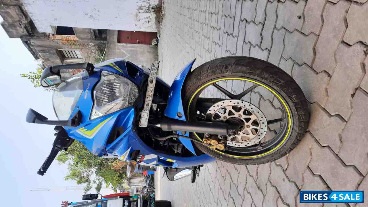 Blue Suzuki Gixxer SF Moto GP