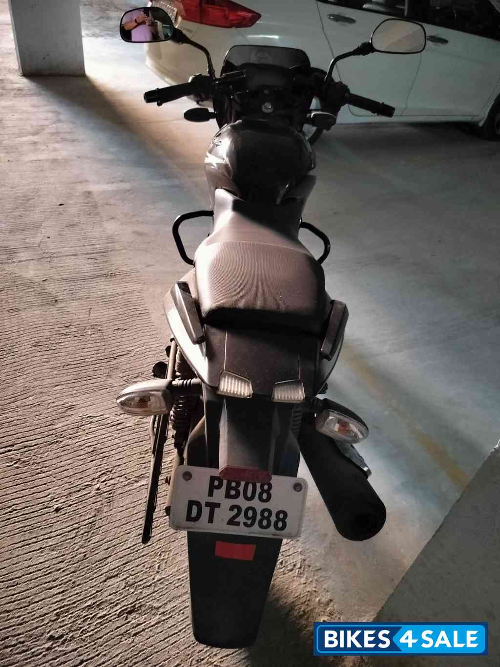 Calgerry Black Glossy Bajaj Pulsar 180 DTSi