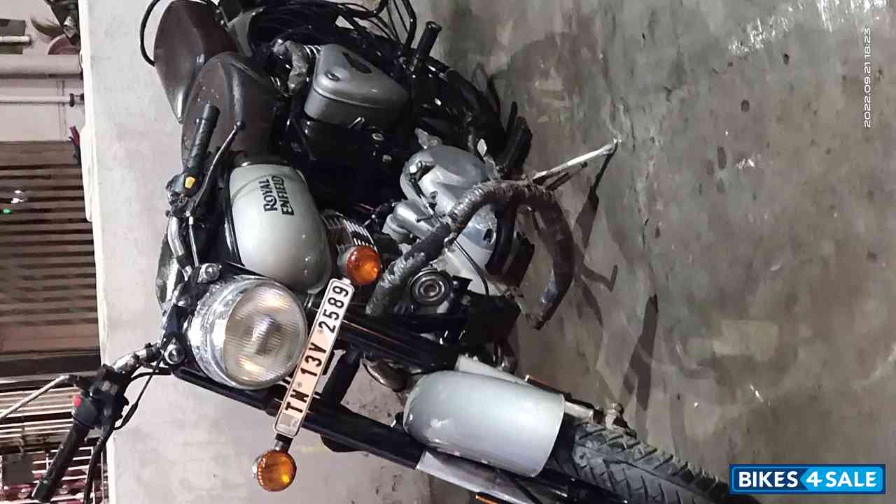 Gunmetal Grey Royal Enfield Bullet 350 ES BS6