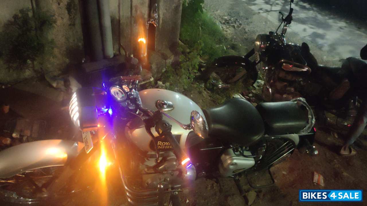 Royal Enfield Bullet 350