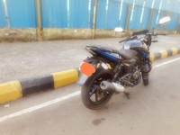 Blue/black Bajaj Pulsar 150 Twin Disc