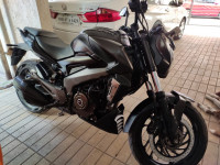 Black Bajaj Dominar 400 Disc