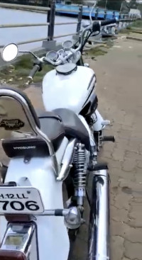 Hyosung Aquila GV250