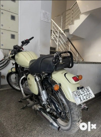 Jawa 42 Bobber Dual Channel ABS