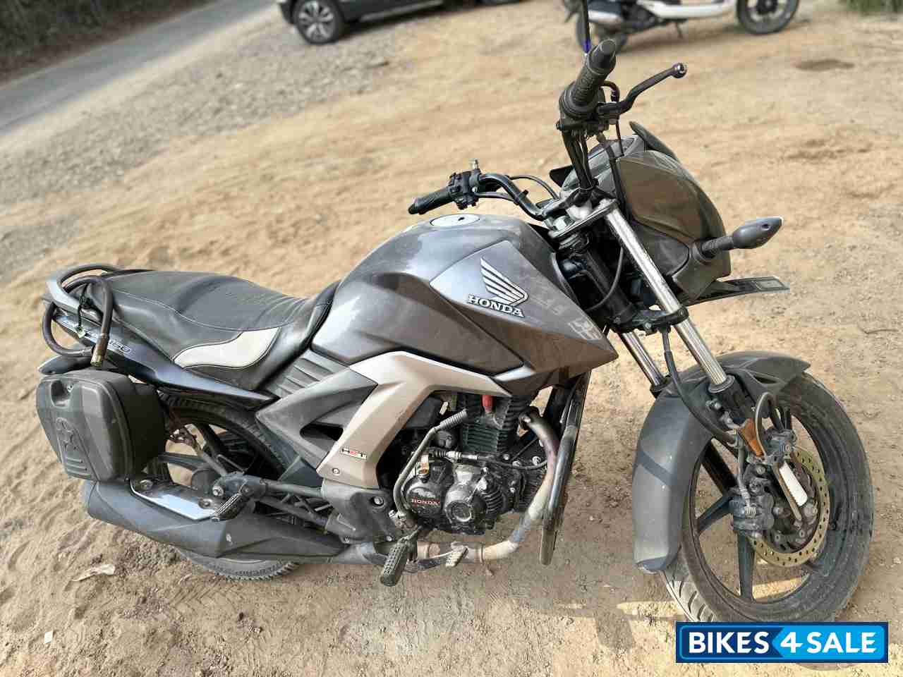 Grey Honda CB Unicorn 160