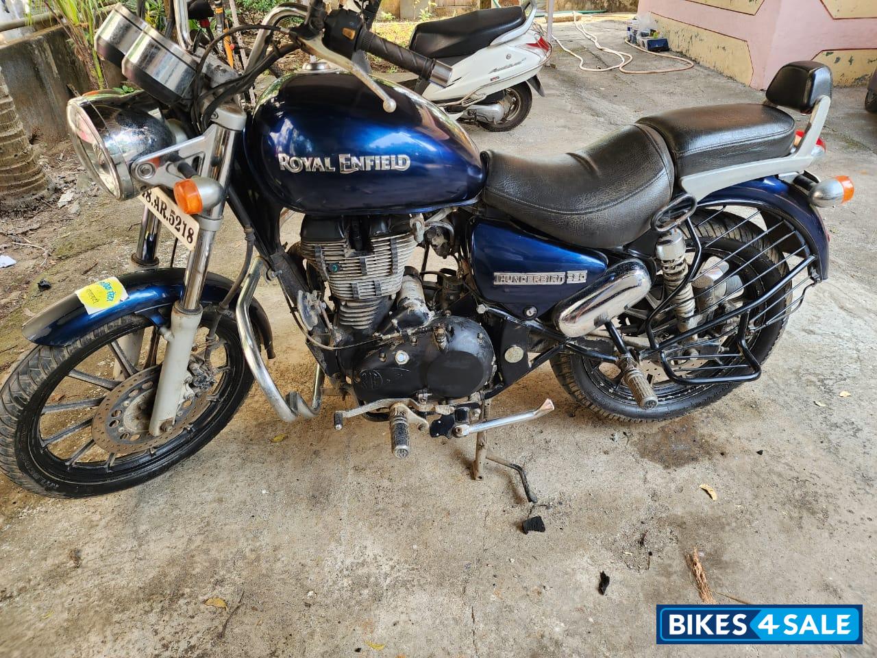 Marine Blue Royal Enfield Thunderbird 350