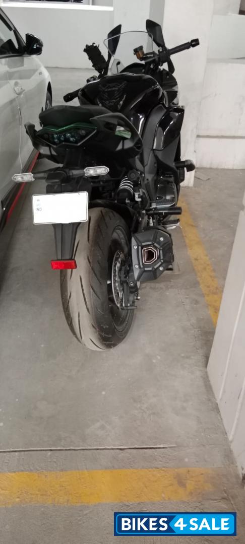 Emerald Blaze Green Kawasaki Z1000SX Emerald Blaze Green Kawasaki Z1000SX