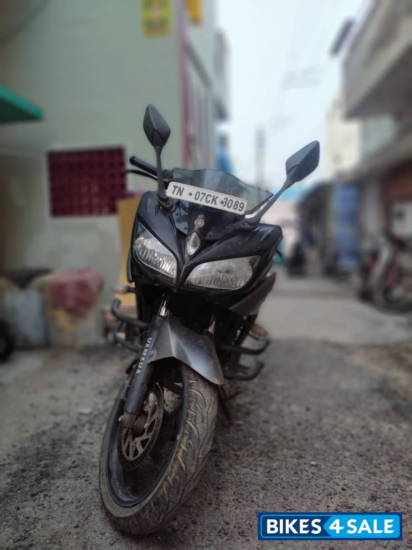 Black Yamaha Fazer FI V2