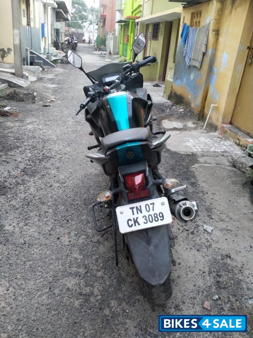 Black Yamaha Fazer FI V2