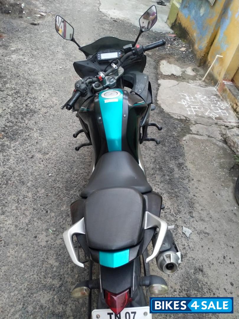 Black Yamaha Fazer FI V2