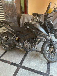 Black Bajaj Pulsar NS 200 BS6
