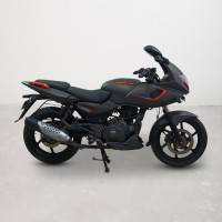 Bajaj Pulsar 180F Neon