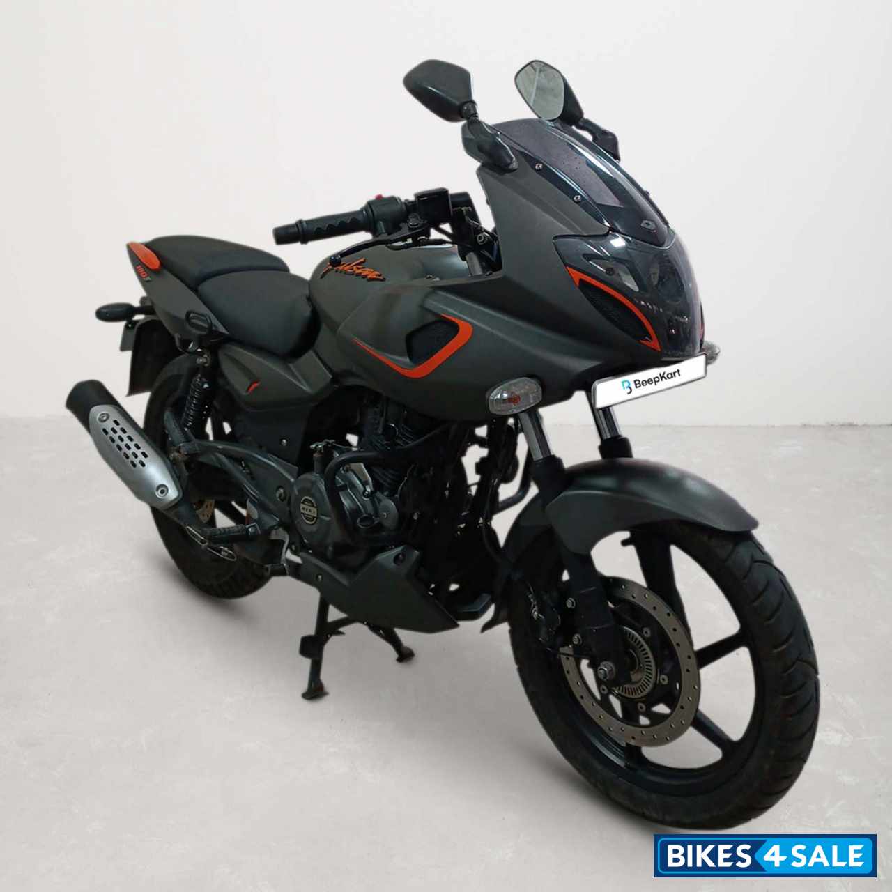 Bajaj Pulsar 180F Neon