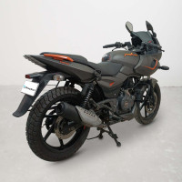 Bajaj Pulsar 180F Neon