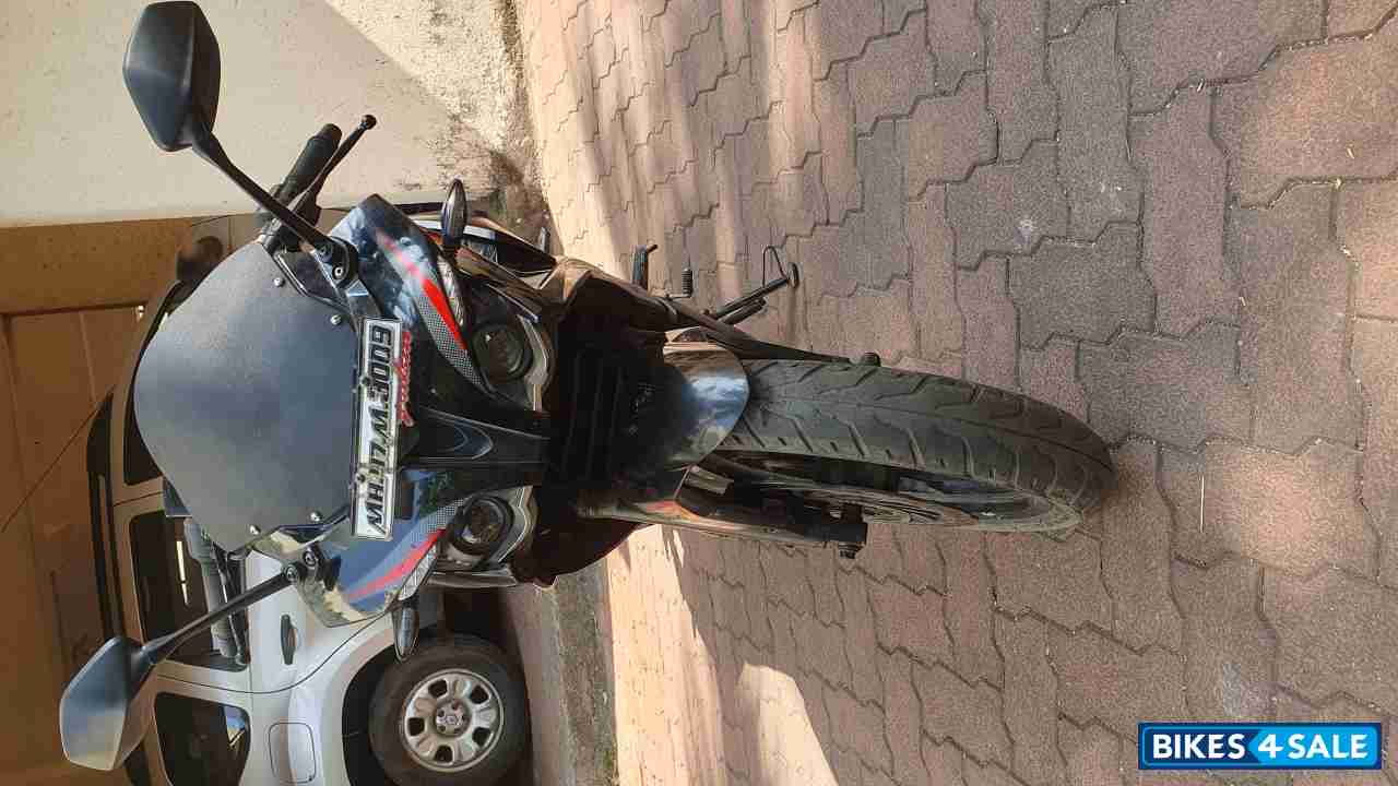 Black Bajaj Pulsar RS 200 ABS Black Bajaj Pulsar RS 200 ABS